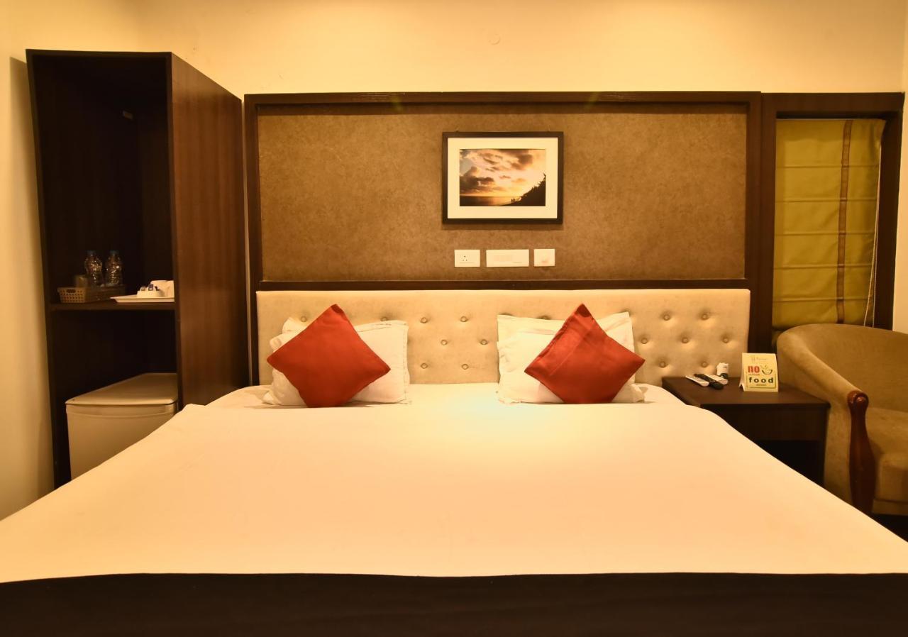 Casa Broadway-A Boutique Hotel Calcutta Eksteriør billede