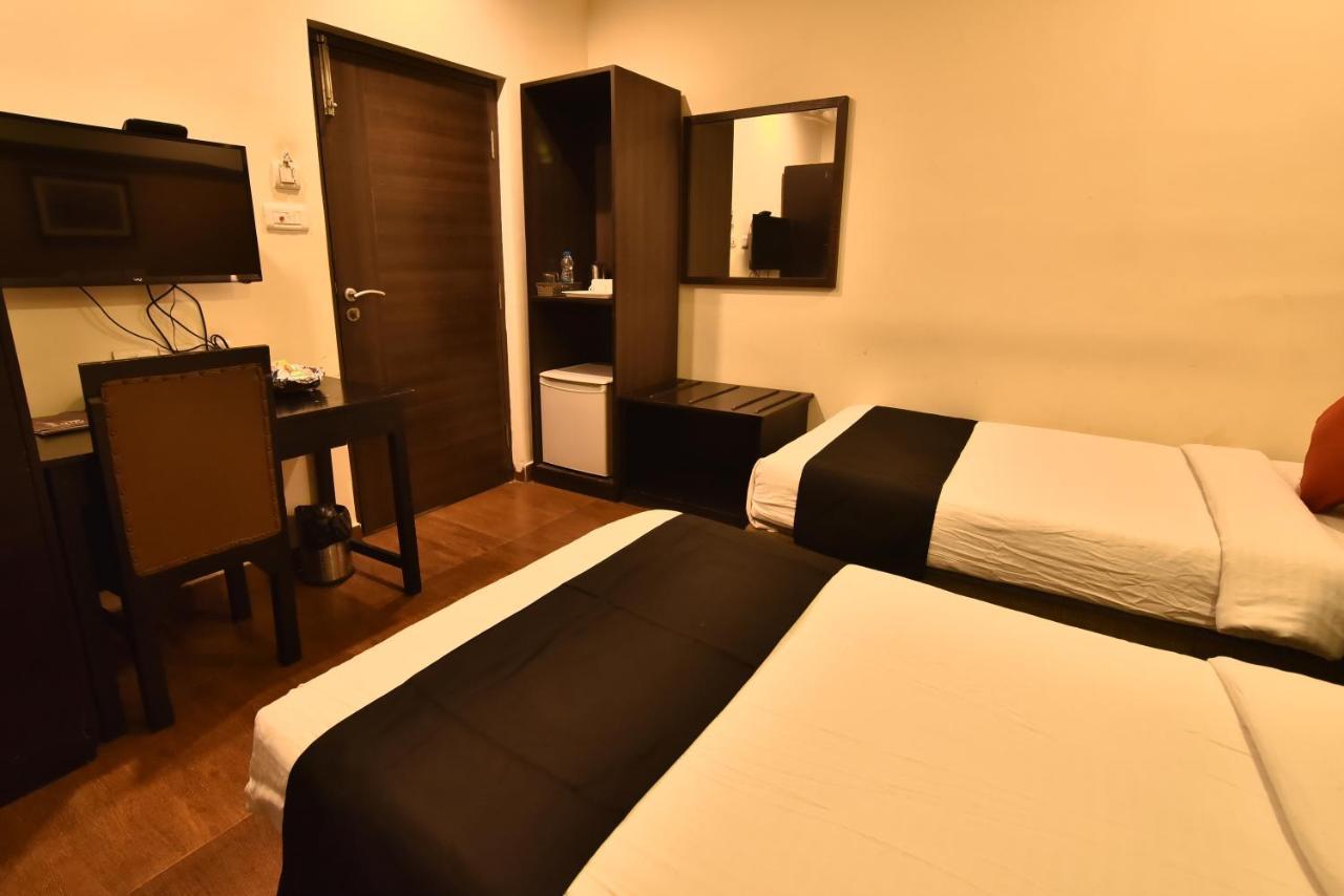 Casa Broadway-A Boutique Hotel Calcutta Eksteriør billede