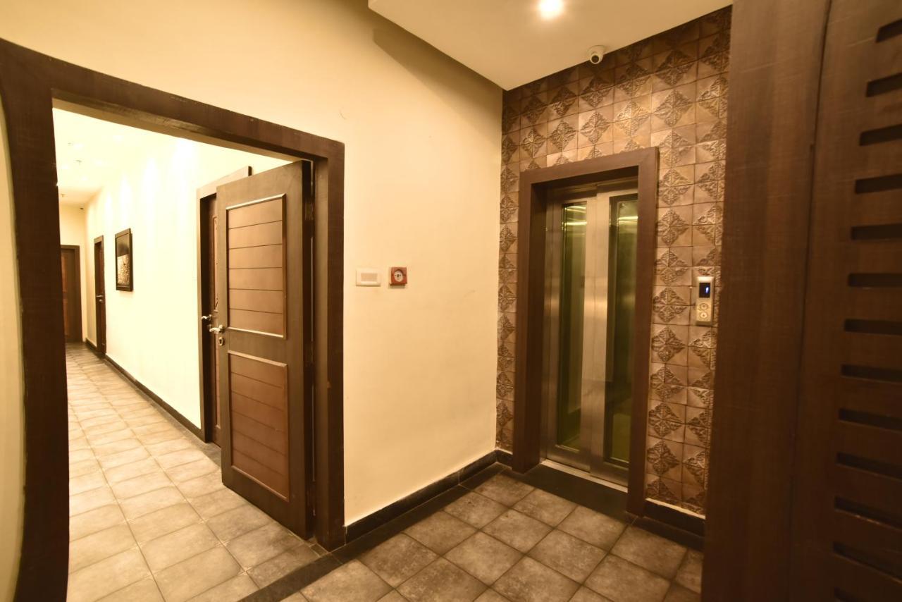 Casa Broadway-A Boutique Hotel Calcutta Eksteriør billede