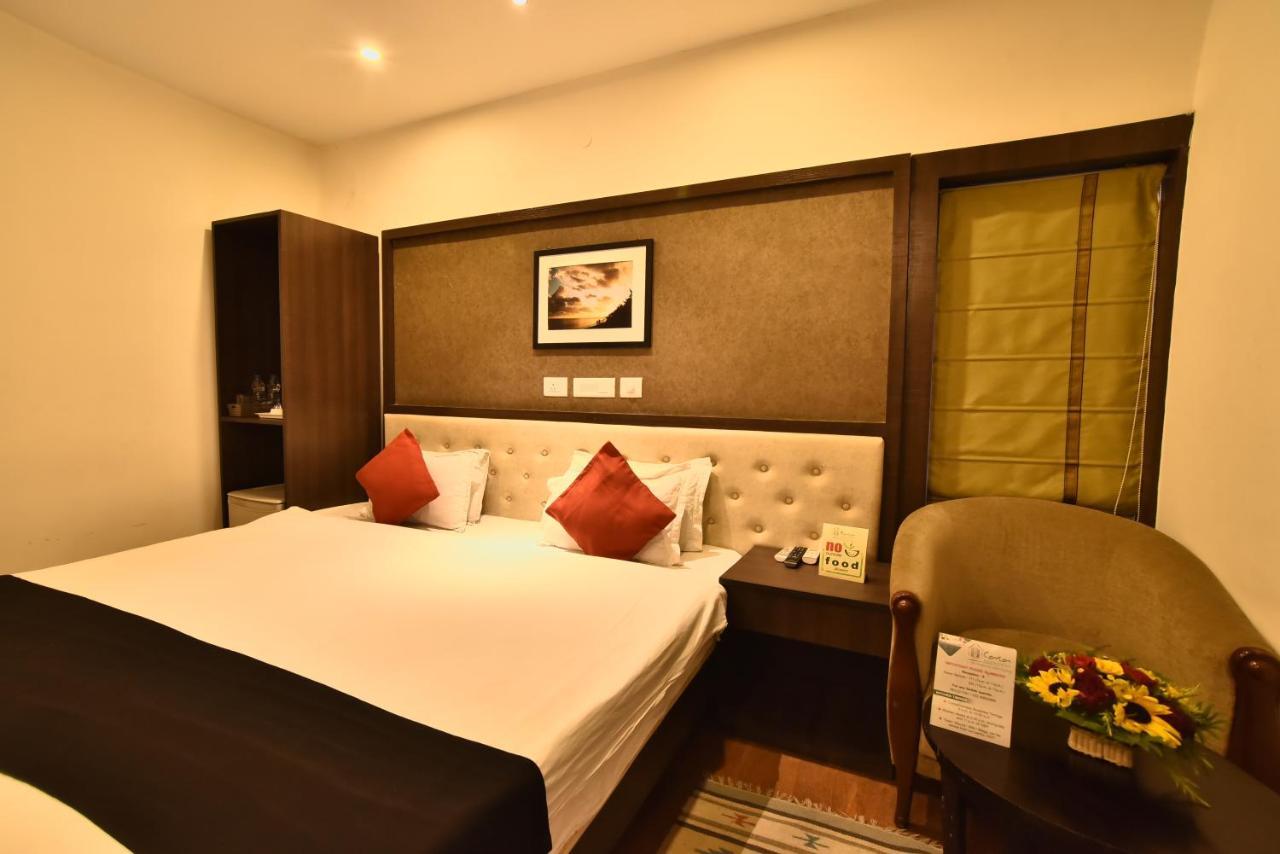 Casa Broadway-A Boutique Hotel Calcutta Eksteriør billede