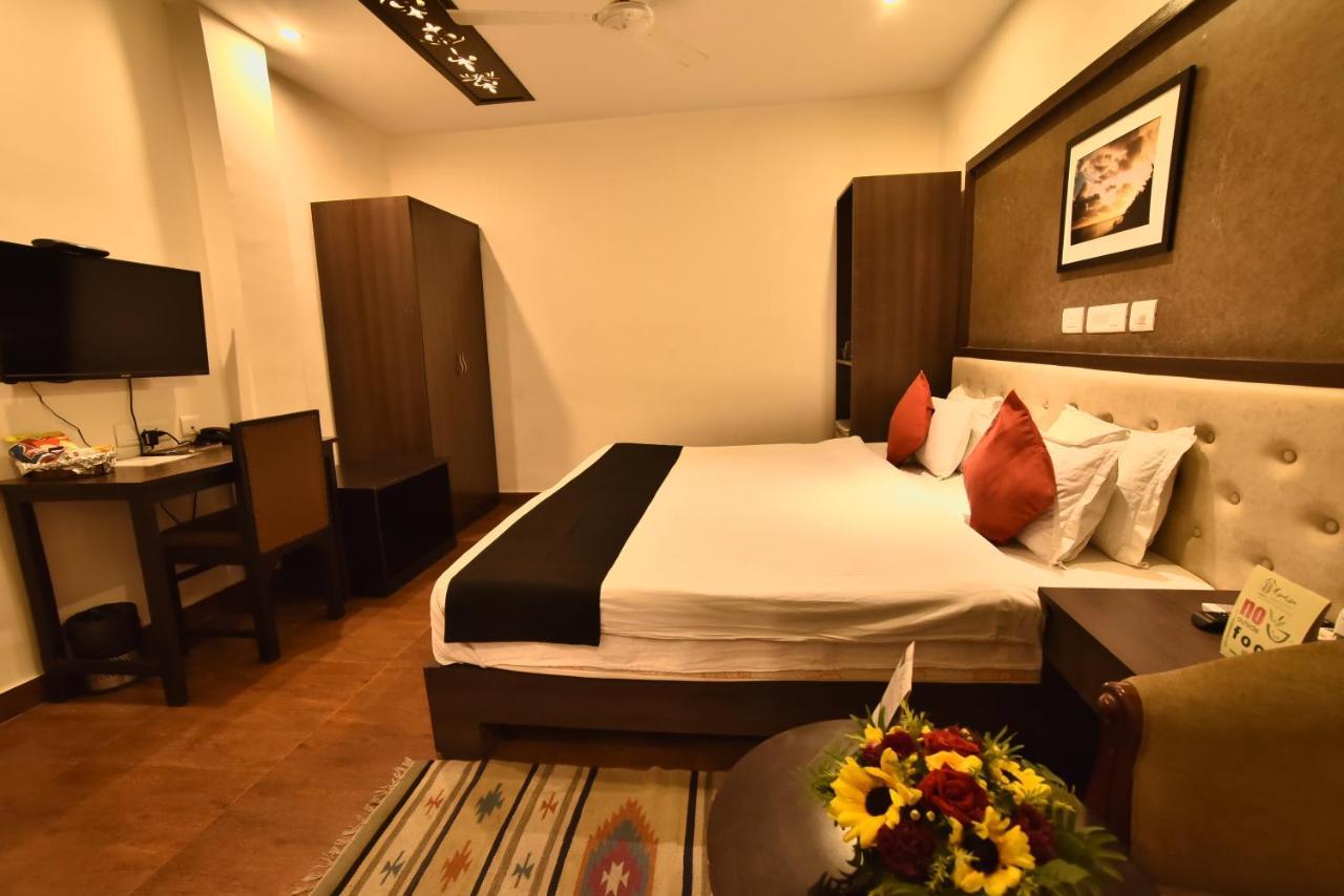 Casa Broadway-A Boutique Hotel Calcutta Eksteriør billede
