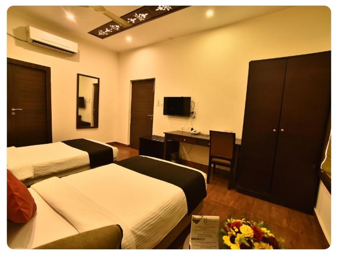 Casa Broadway-A Boutique Hotel Calcutta Eksteriør billede