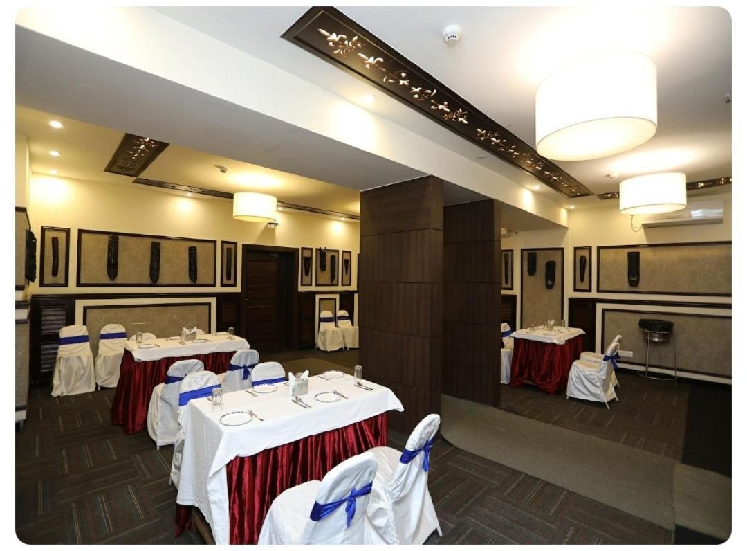 Casa Broadway-A Boutique Hotel Calcutta Eksteriør billede