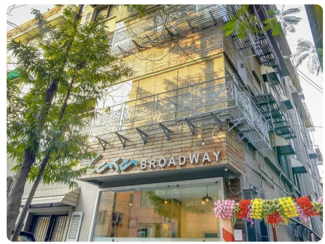 Casa Broadway-A Boutique Hotel Calcutta Eksteriør billede